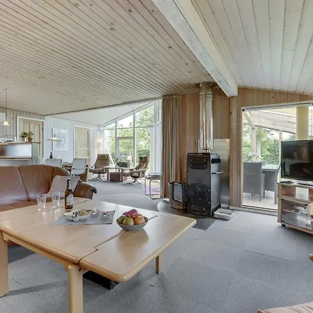 Virpi - 400m From The Sea By Interhome