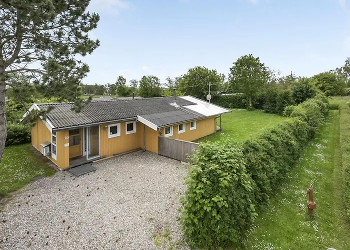 Virpi - 400m From The Sea By Interhome *