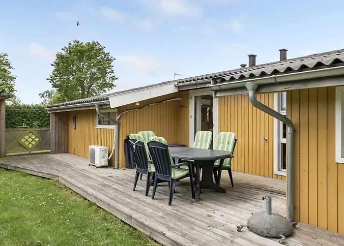 Holiday home Virpi - 400m From The Sea By Interhome *