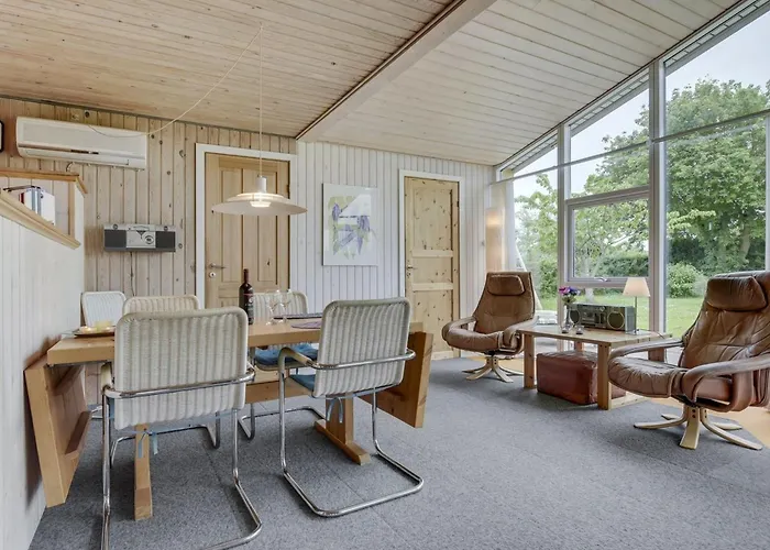 Virpi - 400m From The Sea By Interhome *