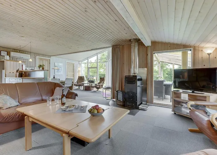 Virpi - 400m From The Sea By Interhome